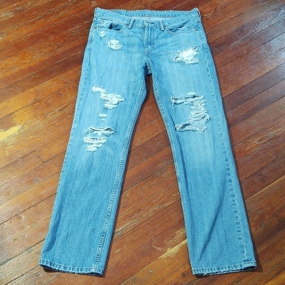 Levi's Denim - Levi's 514 Distressed Light Wash Mom Jeans W33 L32